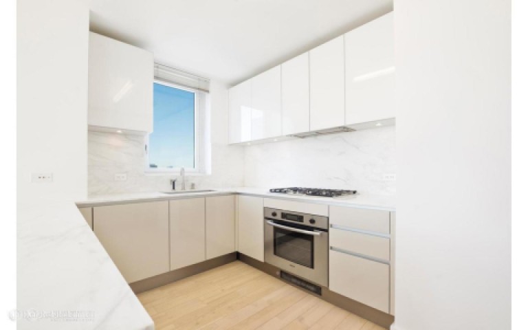 322 West 57th Street 55S1 Photo-2