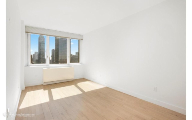 322 West 57th Street 55S1 Photo-3