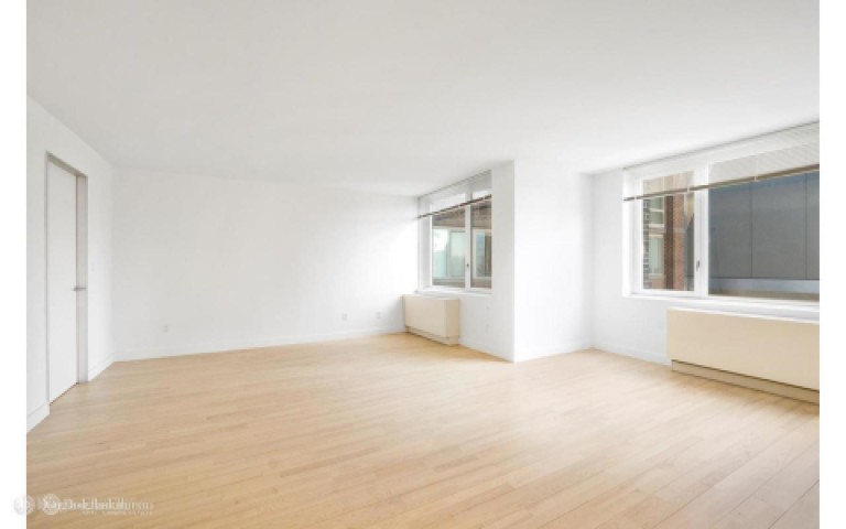 322 West 57th Street 55S1 Photo-4