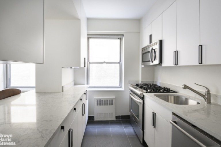 7 Lexington Avenue 6G Photo-4