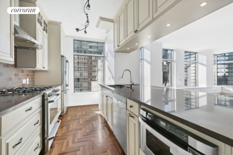 250 East 54th Street 21EF Photo-2