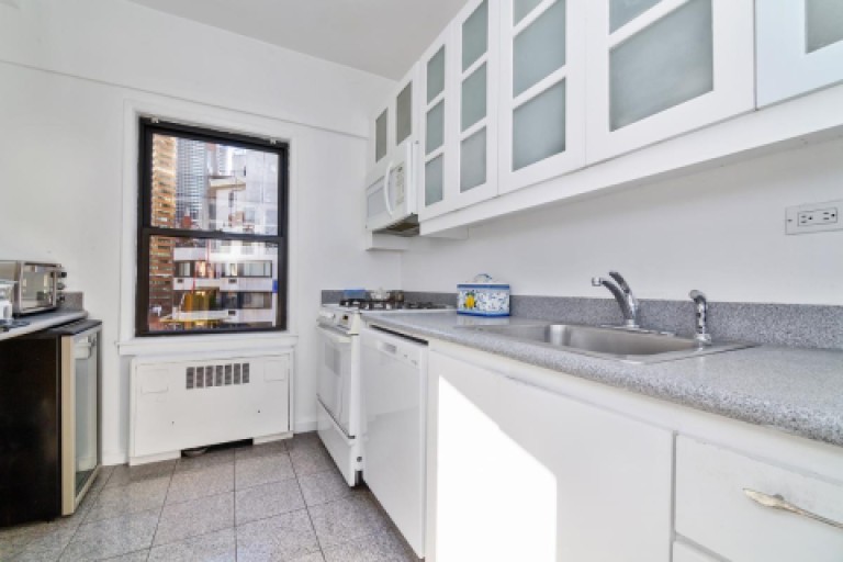 301 East 48th Street 17-D Photo-2