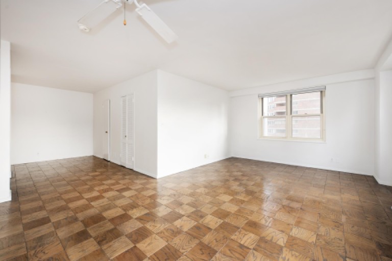 305 East 24th Street 14-R Photo-2