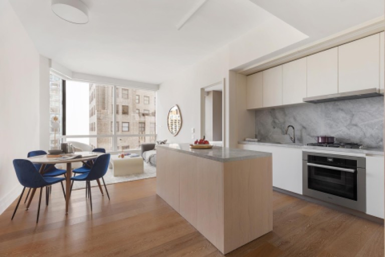 77 Greenwich Street 20-C Photo-3