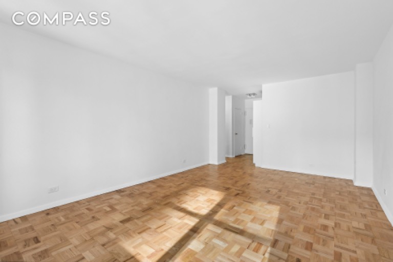 30 West 60th Street 12N Photo-1