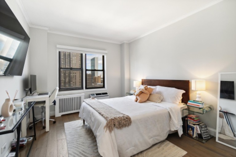 333 East 34th Street 15L Photo-6