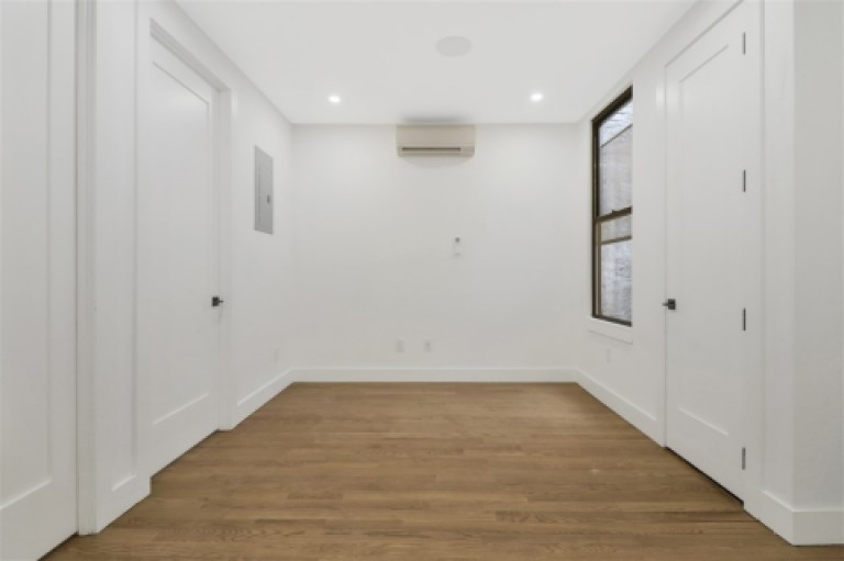 631 East 6th Street 4B Photo-3