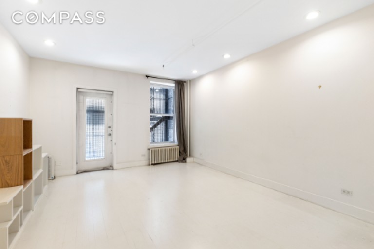 136 West 22nd Street 3 Photo-14