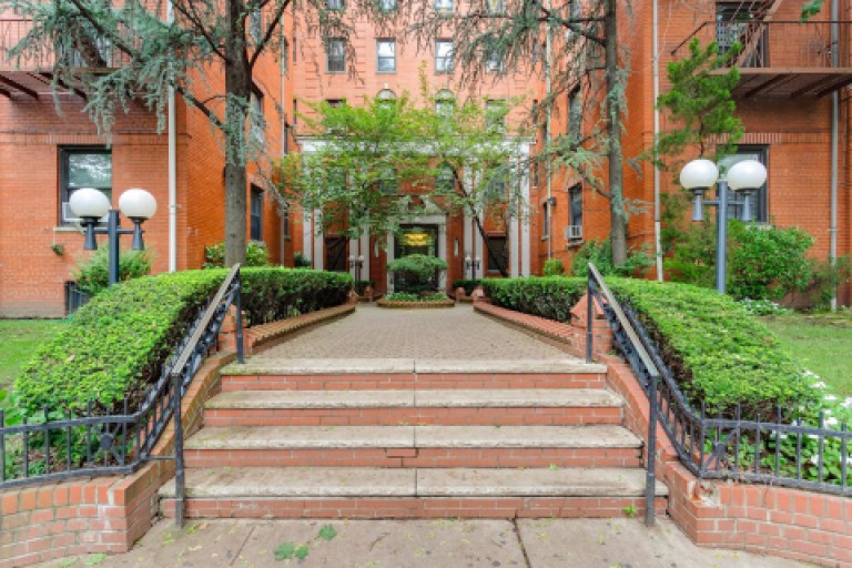 300 Ocean Parkway 3J Photo-16